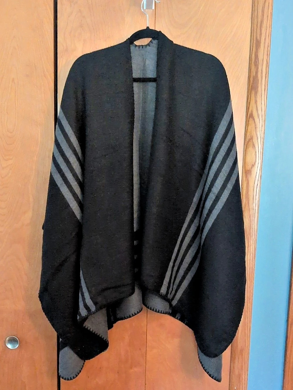 Striped Draped Wrap in Black & Gray Like New